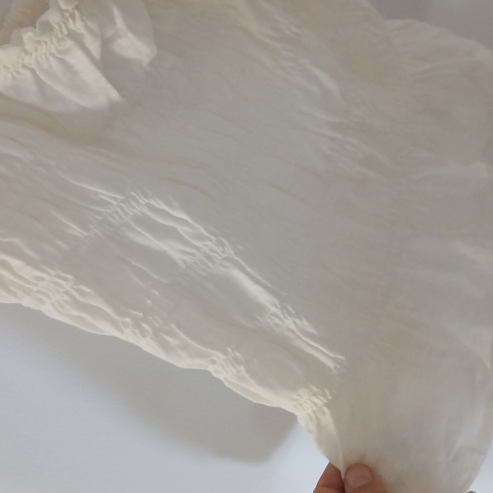 Universal Thread Cream Ruffled Blouse - Picture 3 of 4